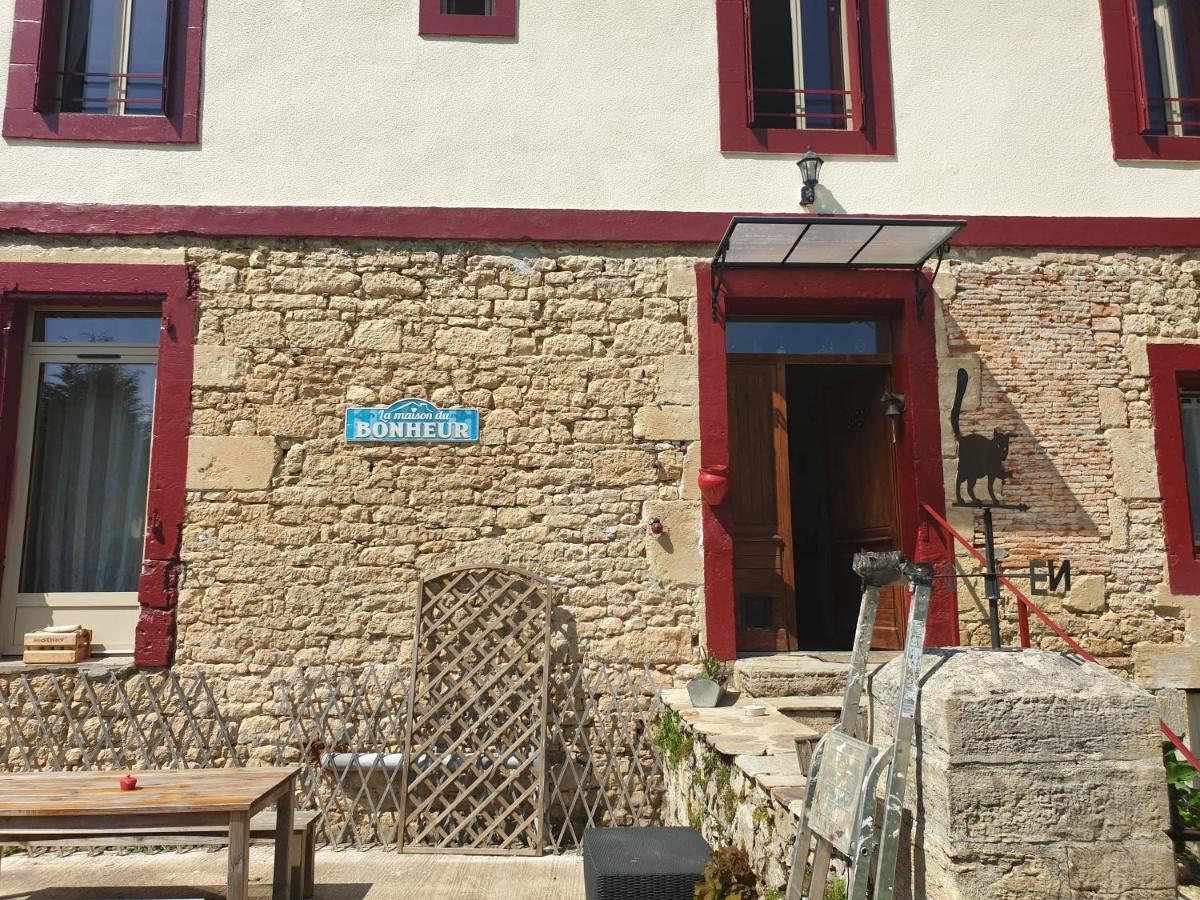 La Maison Du Bonheur Anlhiac Экстерьер фото